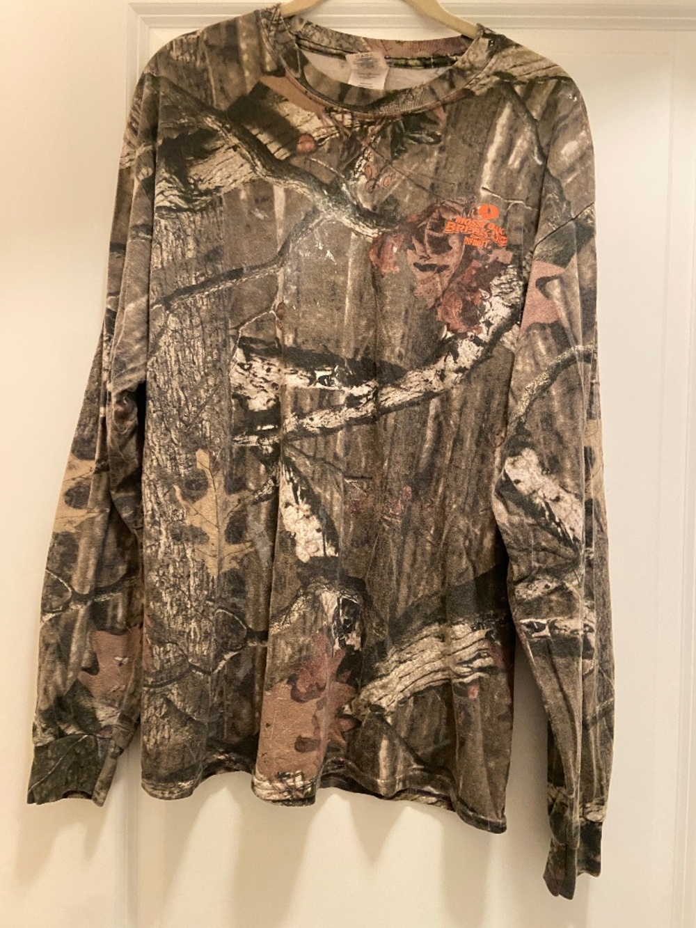 Mossy Oak large camo t-shirt